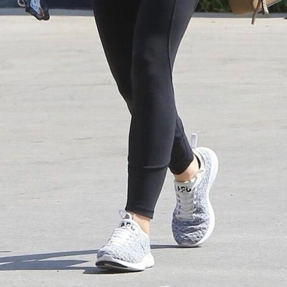 APL Techloom Phantom White Grey Sneakers 8.5 - Picture 2 of 15